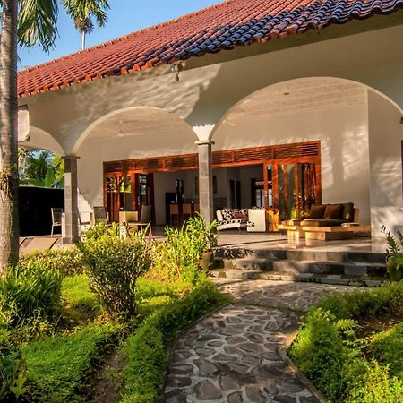 Villa Kelapa Lovina Εξωτερικό φωτογραφία